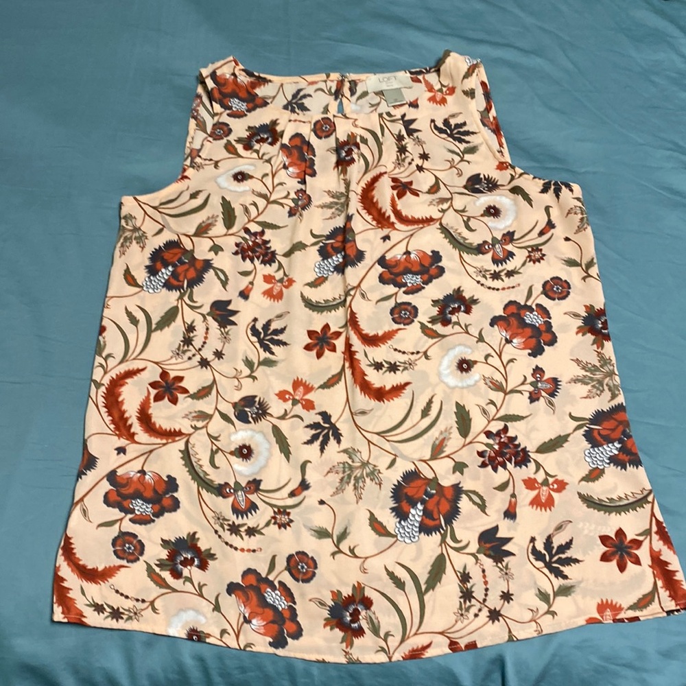 Dressy tank from Loft. Size SP.